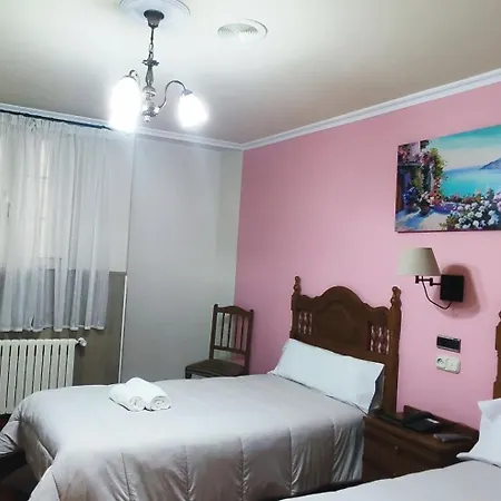 Pico Sacro I Hostal-pension 2*